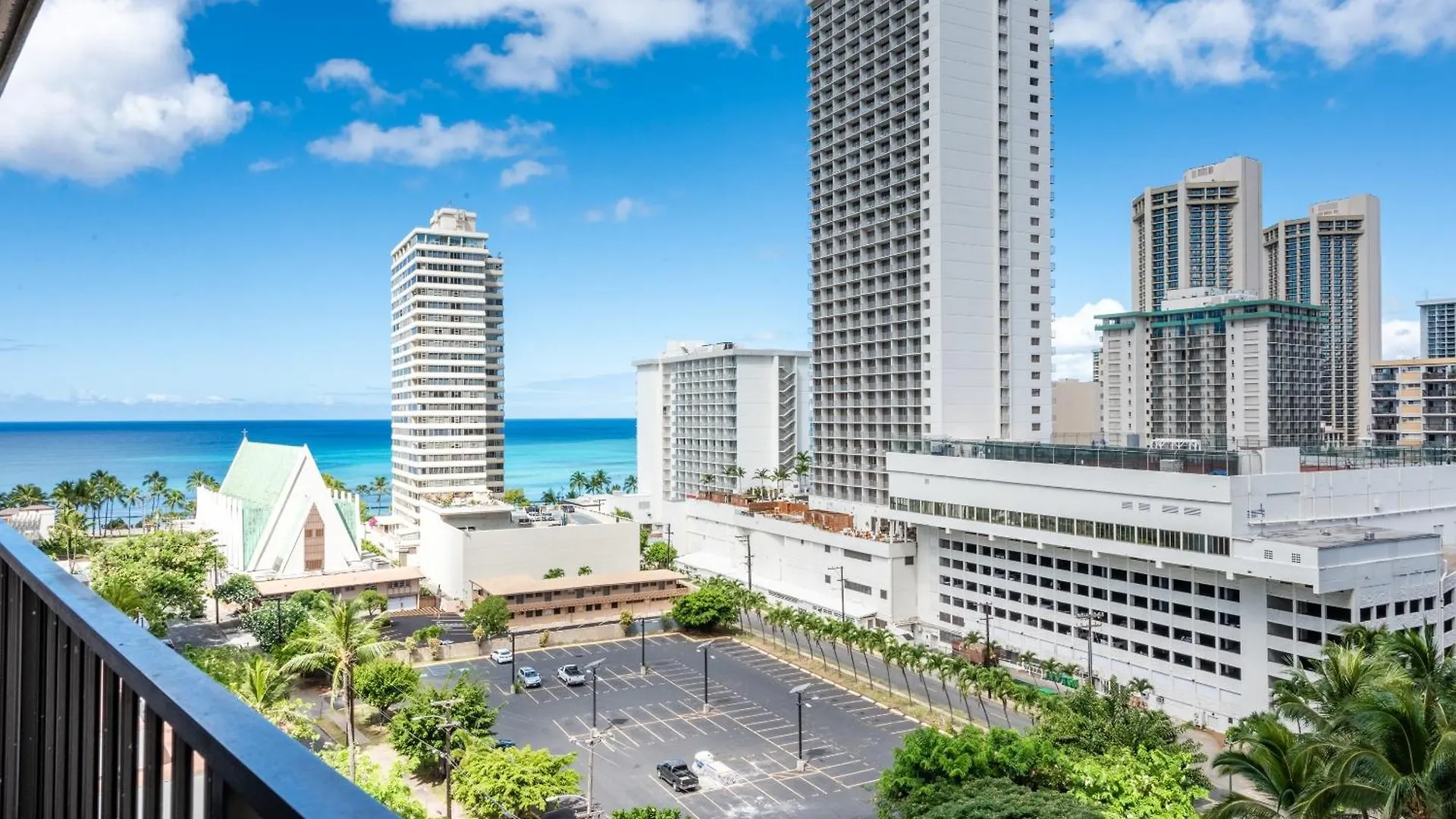 Breezy Ocean View Waikiki Condo With Free Parking! Honolulu Apartament