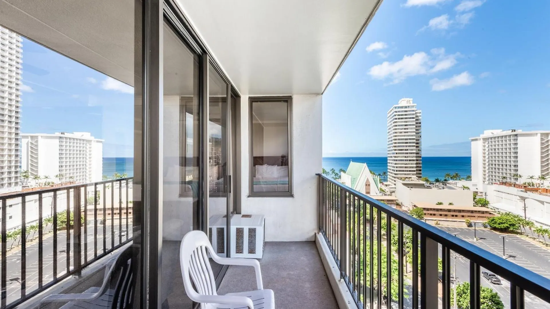 Breezy Ocean View Waikiki Condo With Free Parking! Honolulu 0*,
