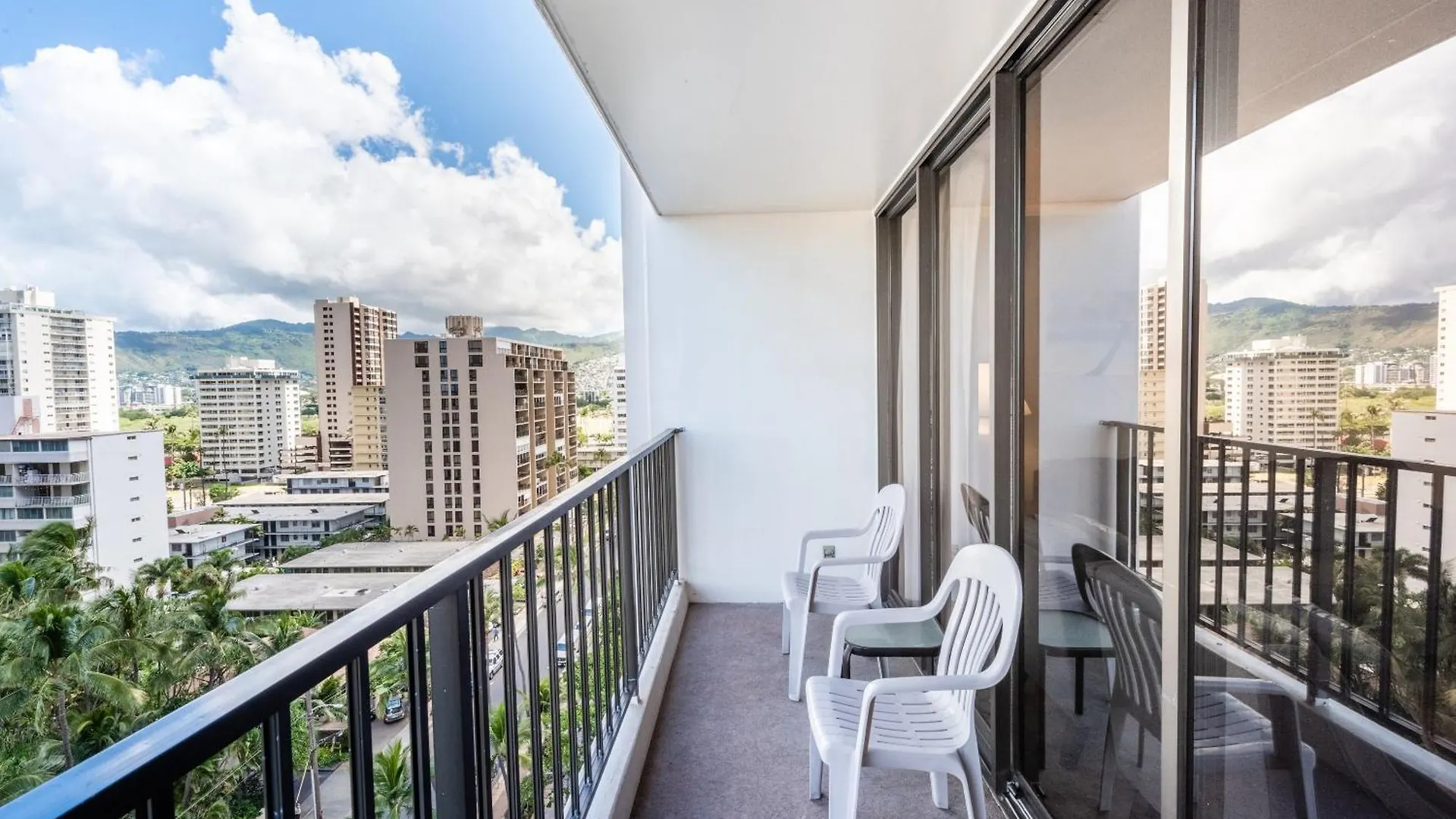 Breezy Ocean View Waikiki Condo With Free Parking! Honolulu Apartament