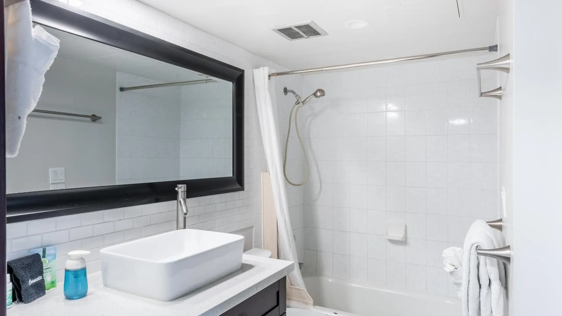 Apartament Breezy Ocean View Waikiki Condo With Free Parking! Honolulu